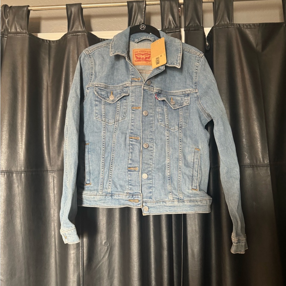 Levi’s Denim Jacket NWT
